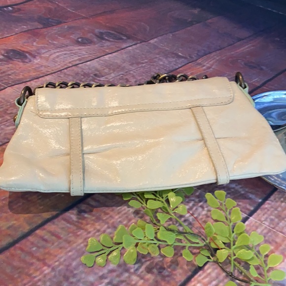 HOBO Clutch Wristlet bag with Chain strap Handle and Door Knocker Accent - Picture 6 of 13